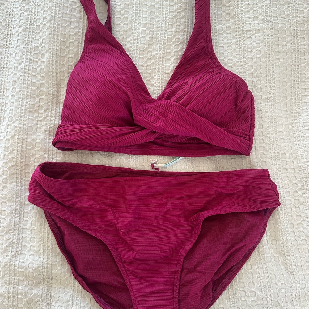 Chic Magenta Bikini Set